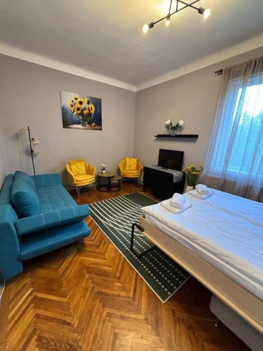 Sunflower Apartment Cluj-Napoca Exteriör bild